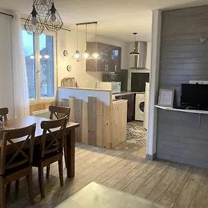 Apartamento Rebouc, Heches