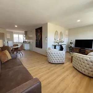 Apartamento Yves Saint Laurent/ Coco Chanel, Albi